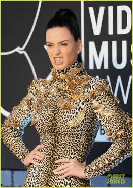 女明星红毯爆料图片视频,女明星惊艳亮相，揭秘幕后花絮与时尚对决  第2张